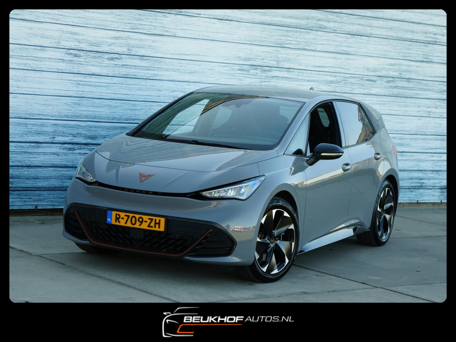 Hoofdafbeelding CUPRA Born