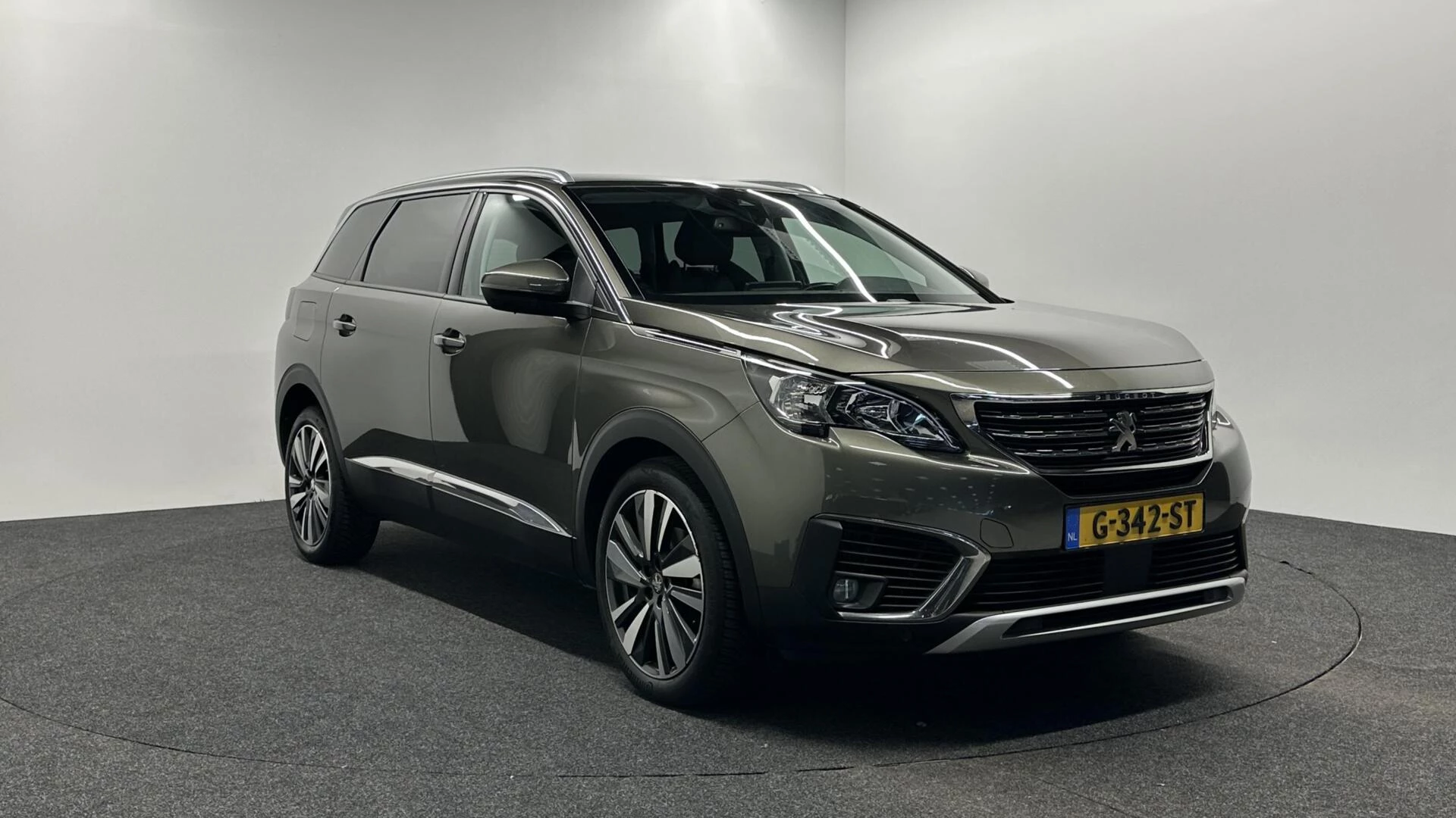 Hoofdafbeelding Peugeot 5008