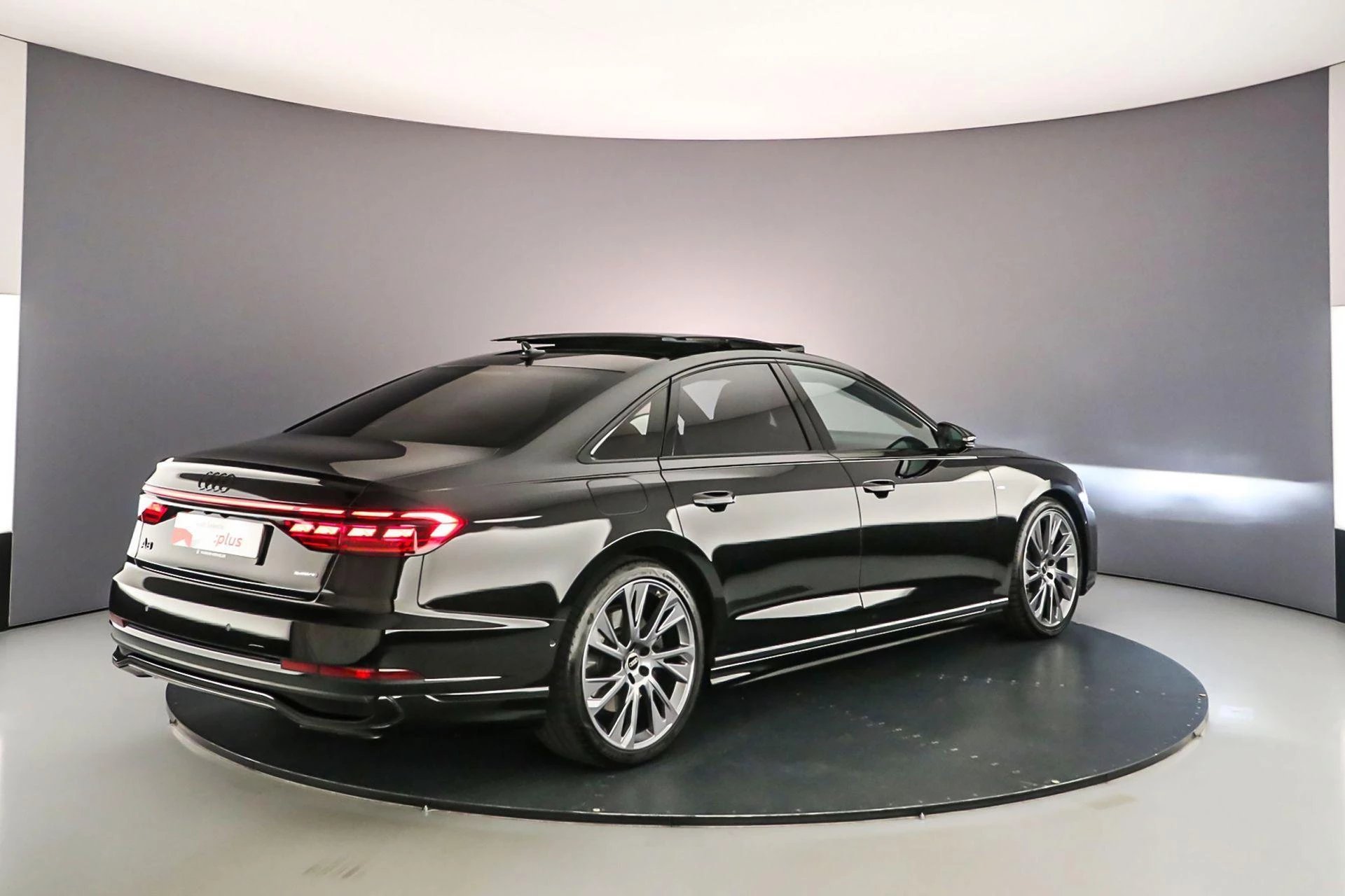 Hoofdafbeelding Audi A8