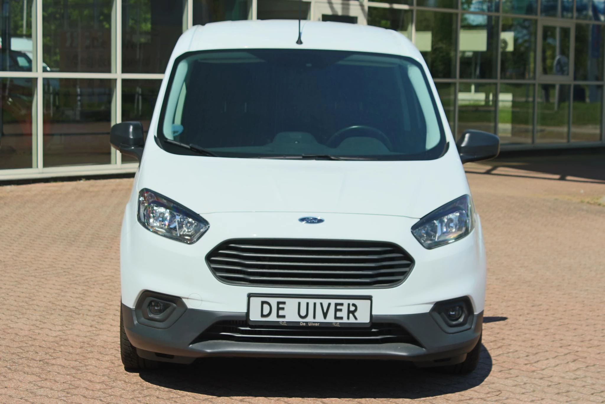 Hoofdafbeelding Ford Transit Courier