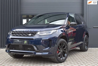 Hoofdafbeelding Land Rover Discovery Sport Land Rover DISCOVERY SPORT P300e 1.5 R-Dynamic Black Pack HSE | PANO | 1E EIG | DEALER | 96% SOH | MEREDIAN | CAMERA | ACC