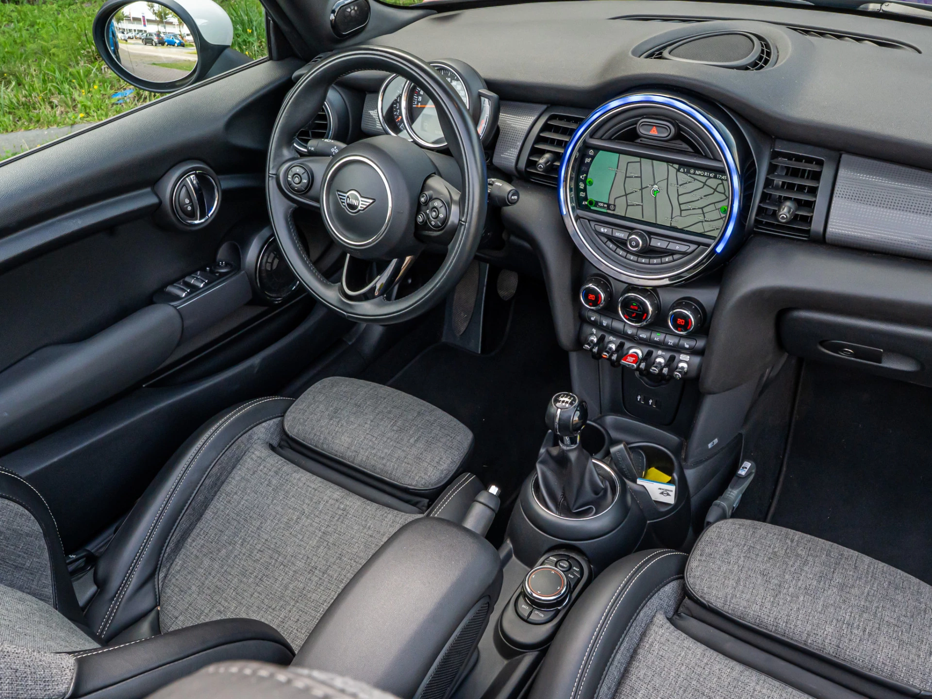Hoofdafbeelding MINI Cooper Cabrio