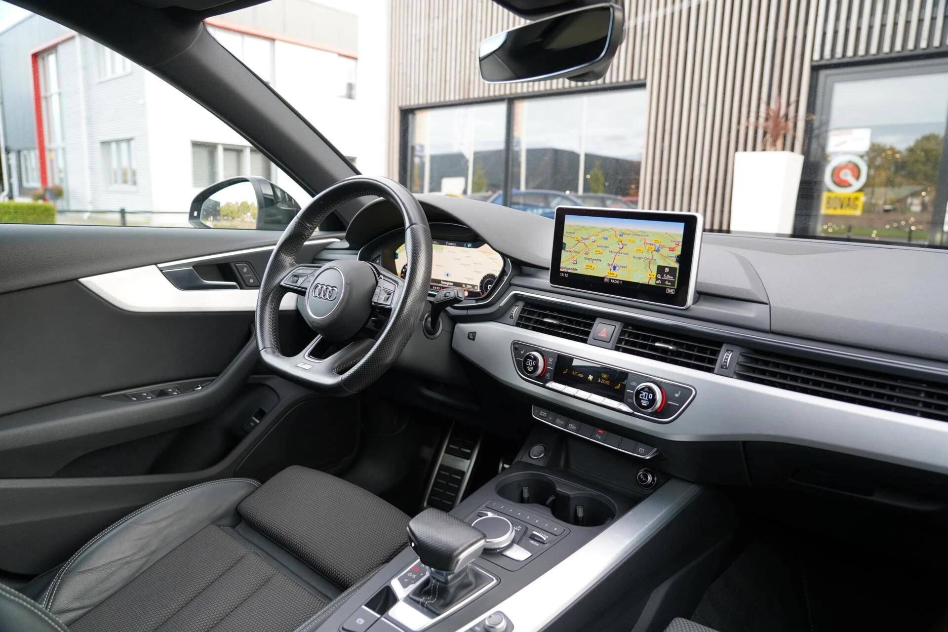 Hoofdafbeelding Audi A4