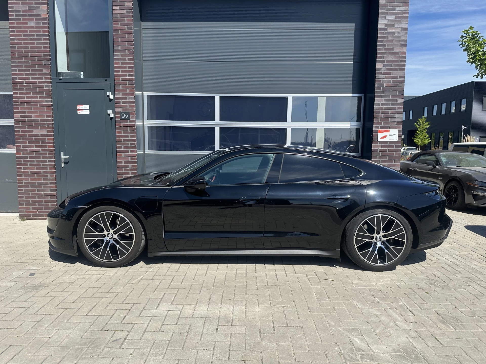 Hoofdafbeelding Porsche Taycan