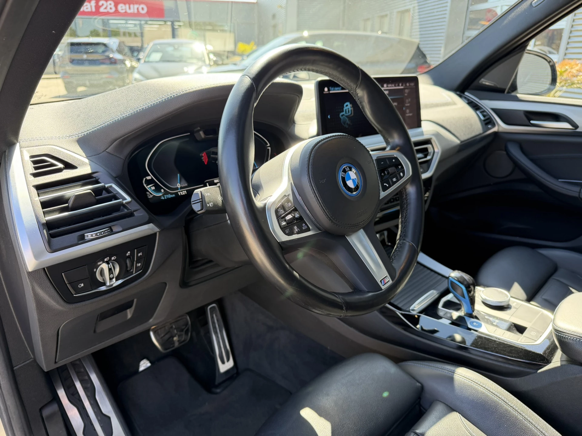 Hoofdafbeelding BMW iX3