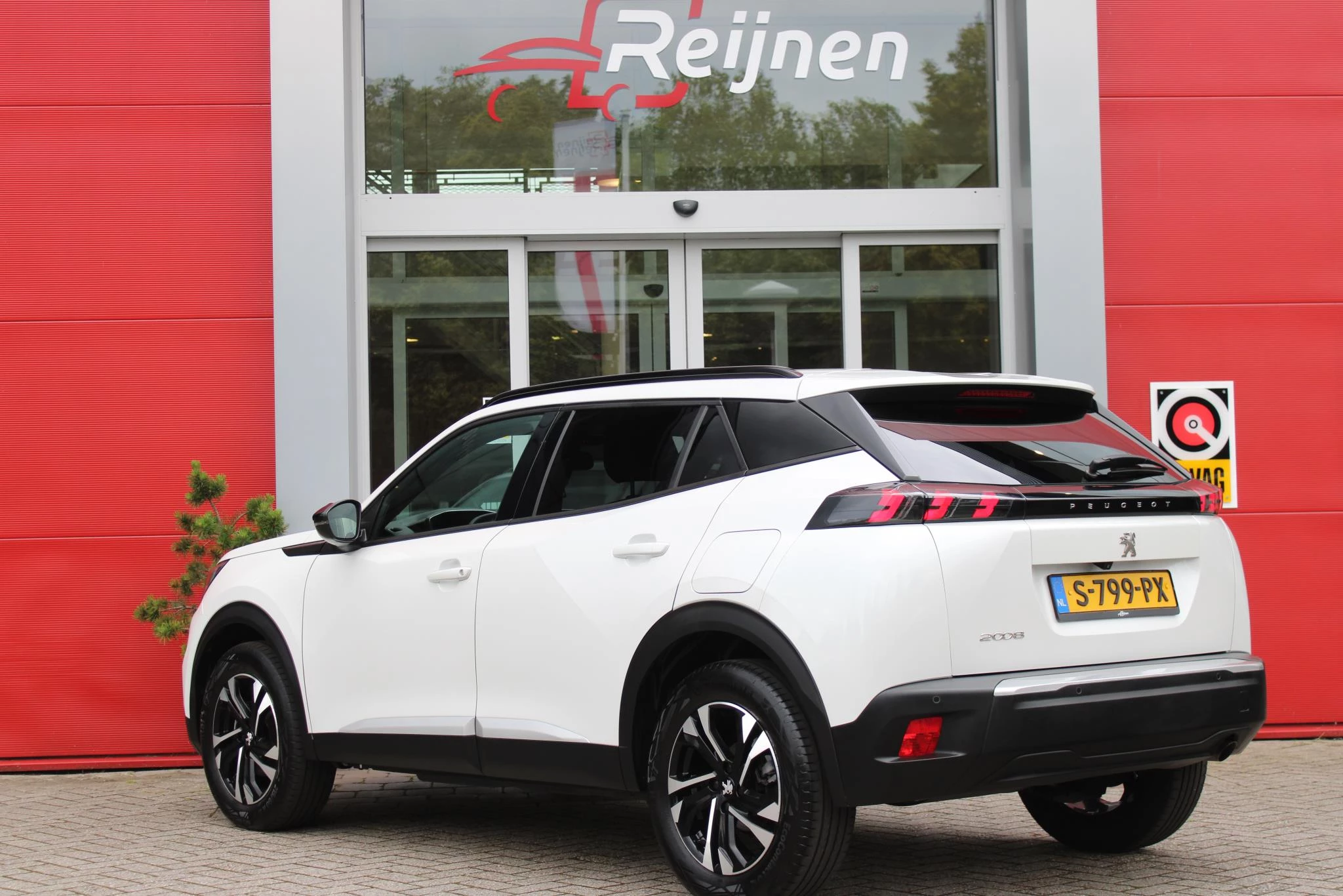 Hoofdafbeelding Peugeot 2008