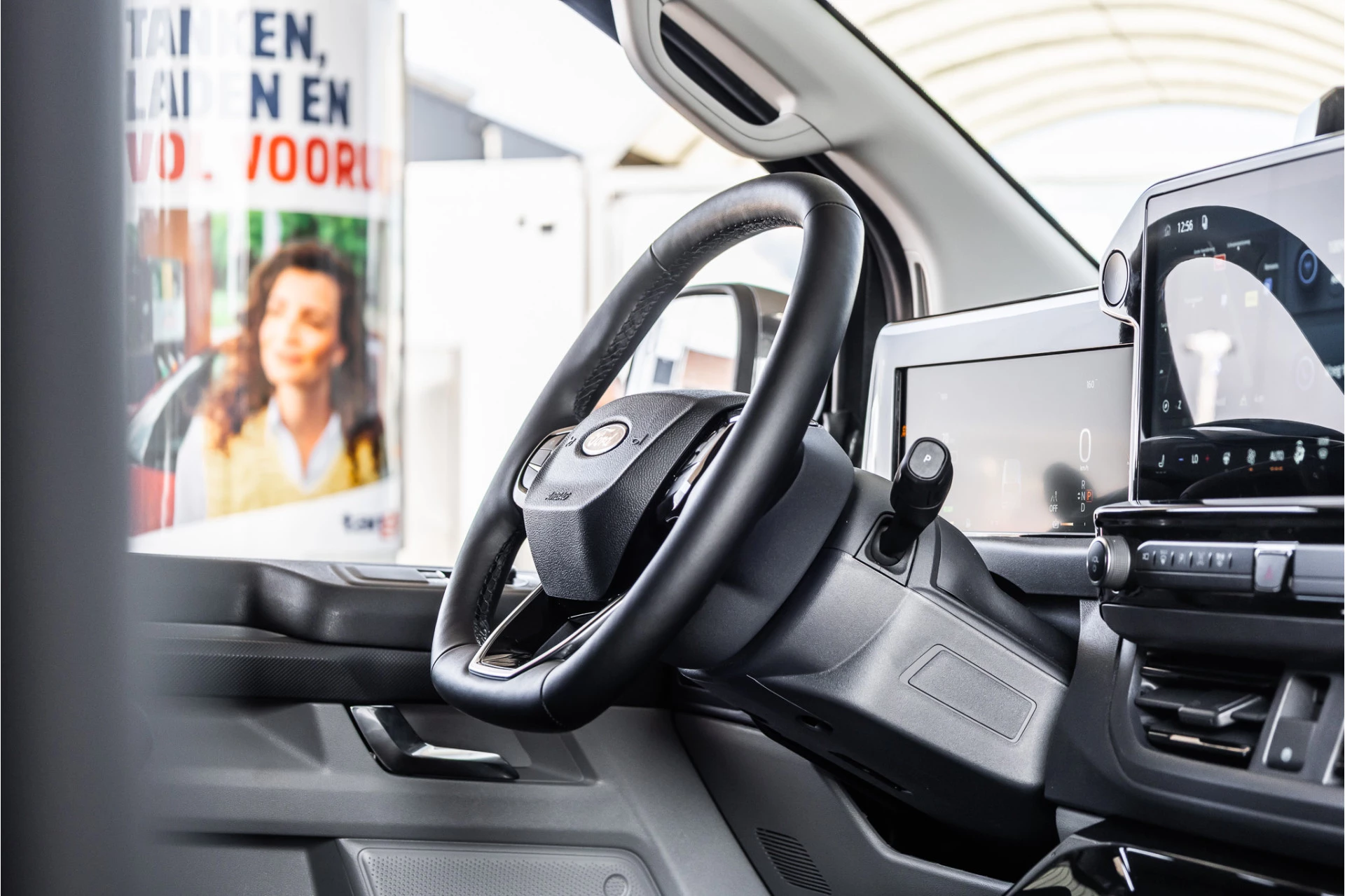 Hoofdafbeelding Ford E-Transit Custom