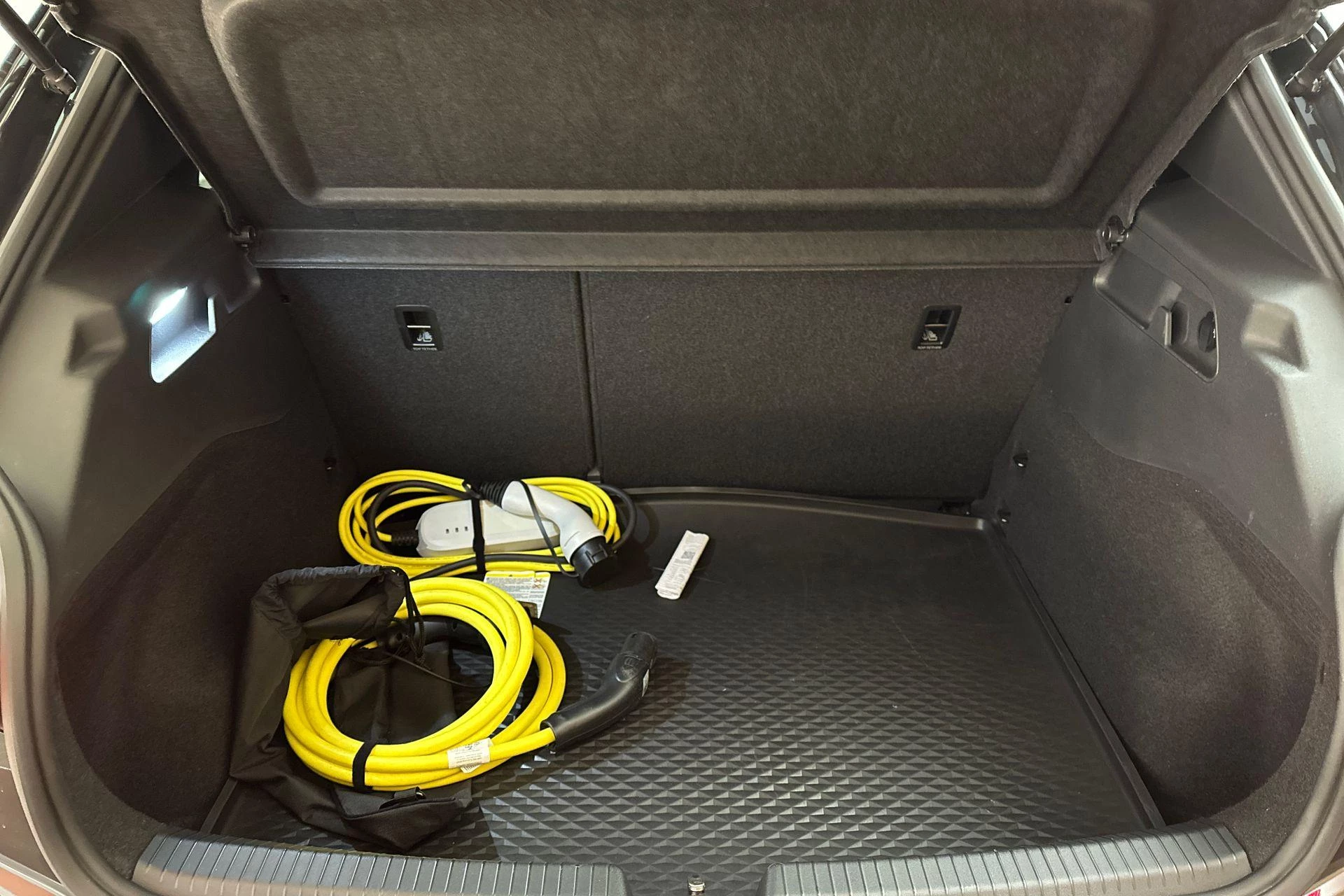 Hoofdafbeelding CUPRA Born