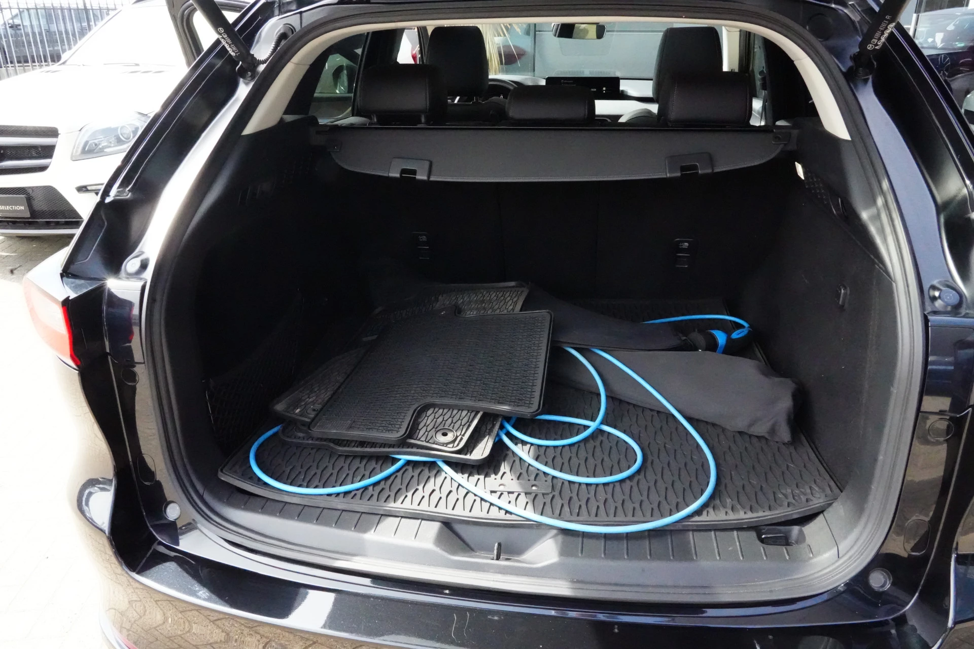Hoofdafbeelding Mazda CX-60