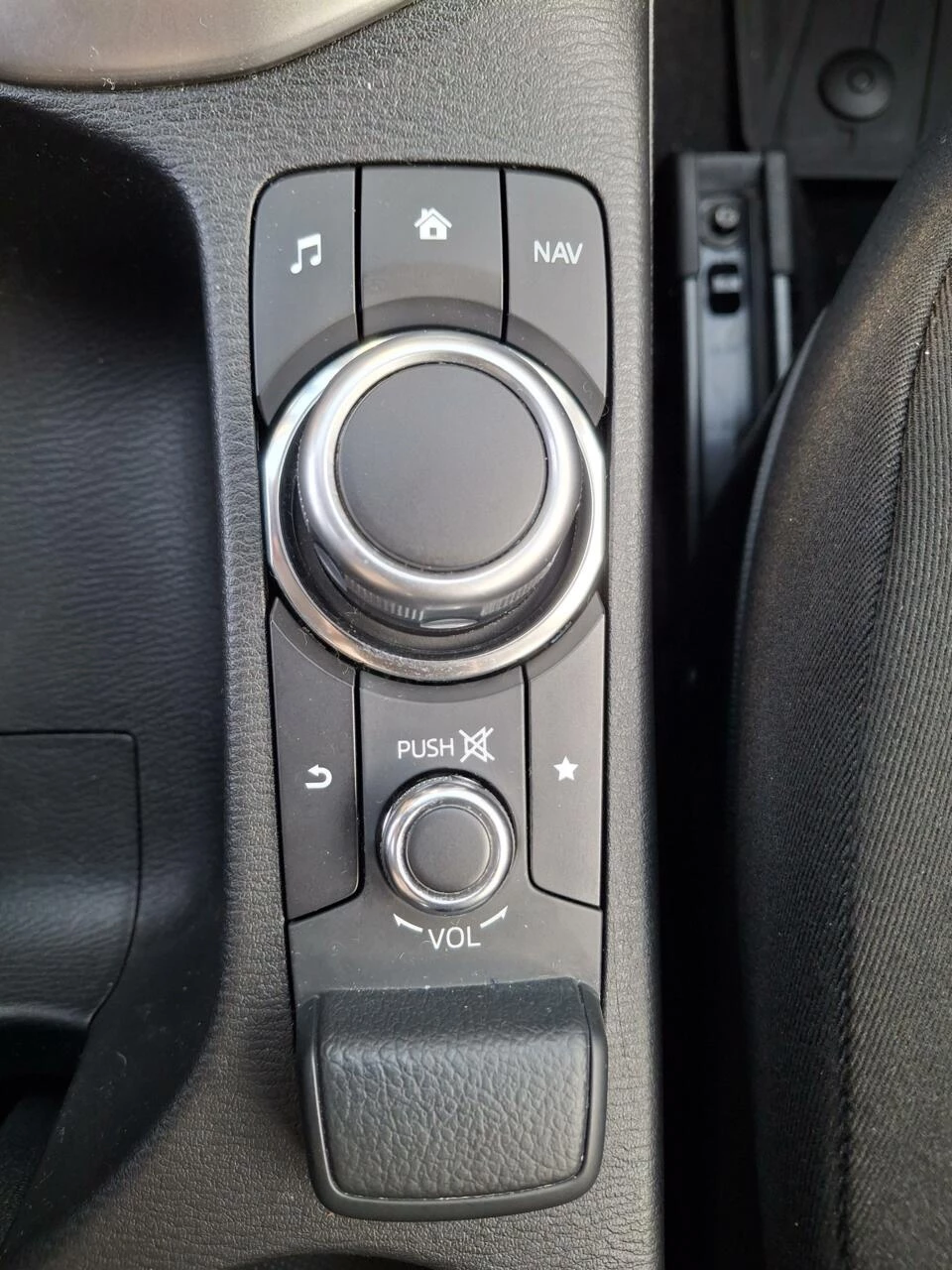 Hoofdafbeelding Mazda 2