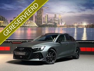 Hoofdafbeelding Audi RS3 Audi RS3 Sportback 2.5 TFSI quattro |RS-Zetels|Sonos|MatteGrijs|HUD|AlcantaraVol!