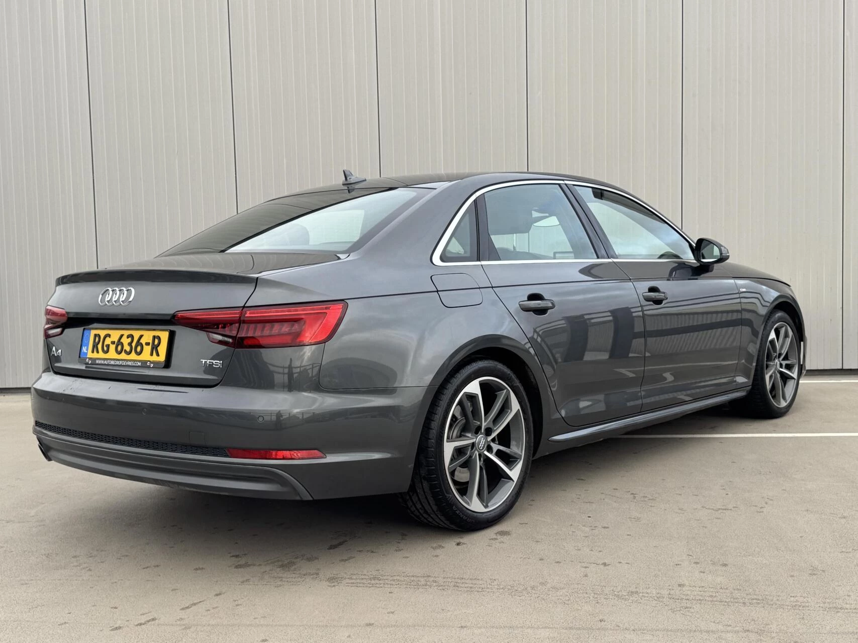 Hoofdafbeelding Audi A4