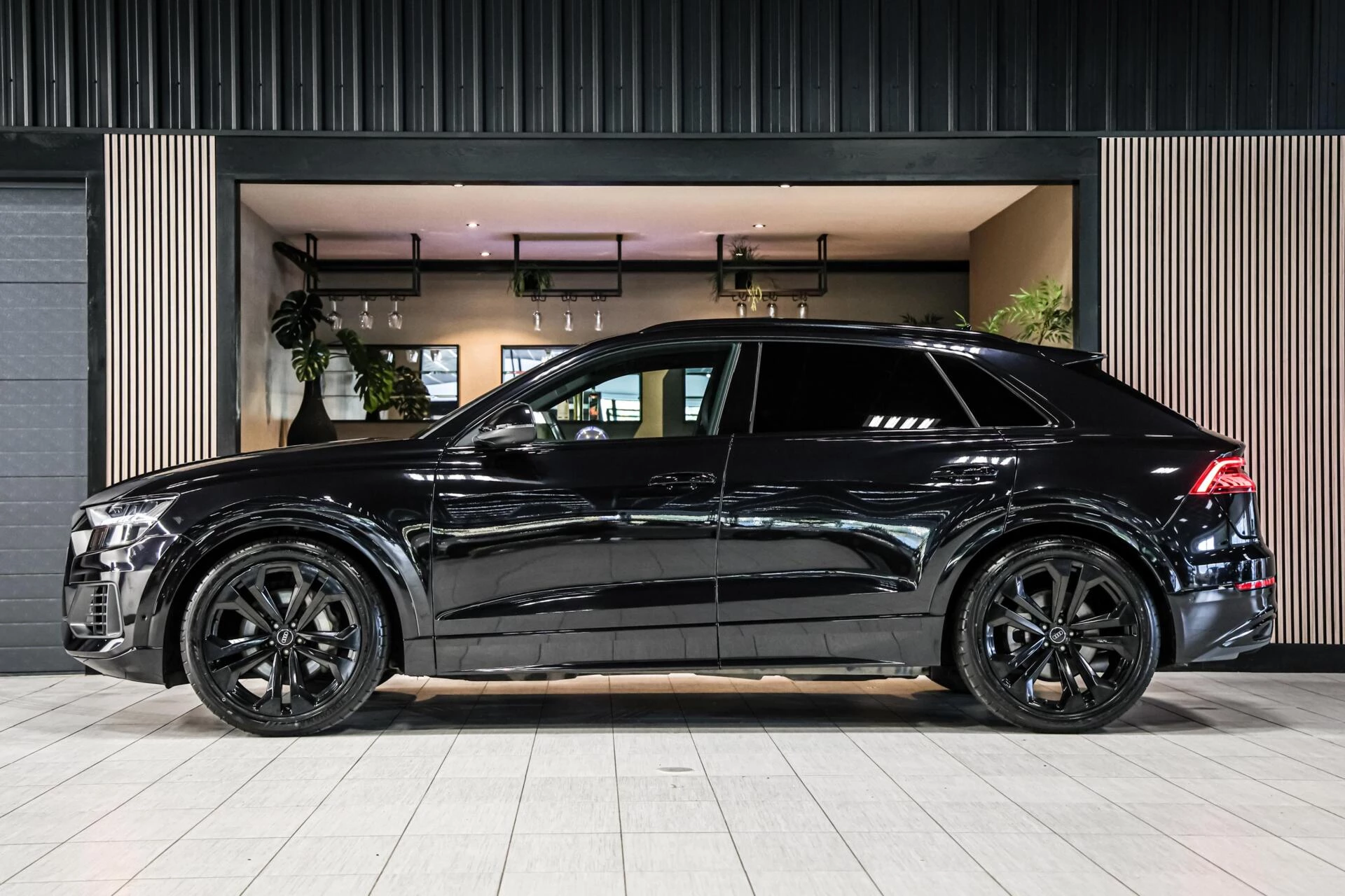 Hoofdafbeelding Audi Q8