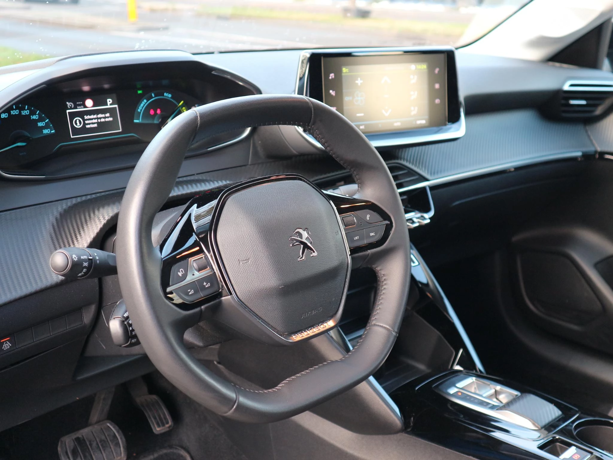 Hoofdafbeelding Peugeot e-208