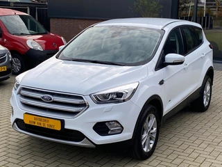 Hoofdafbeelding Ford Kuga Ford Kuga 1.5 EcoBoost 182 PK AWD Titanium NIEUWSTAAT AUTOMAAT NAVI XENON LED CRUISE CLIMA