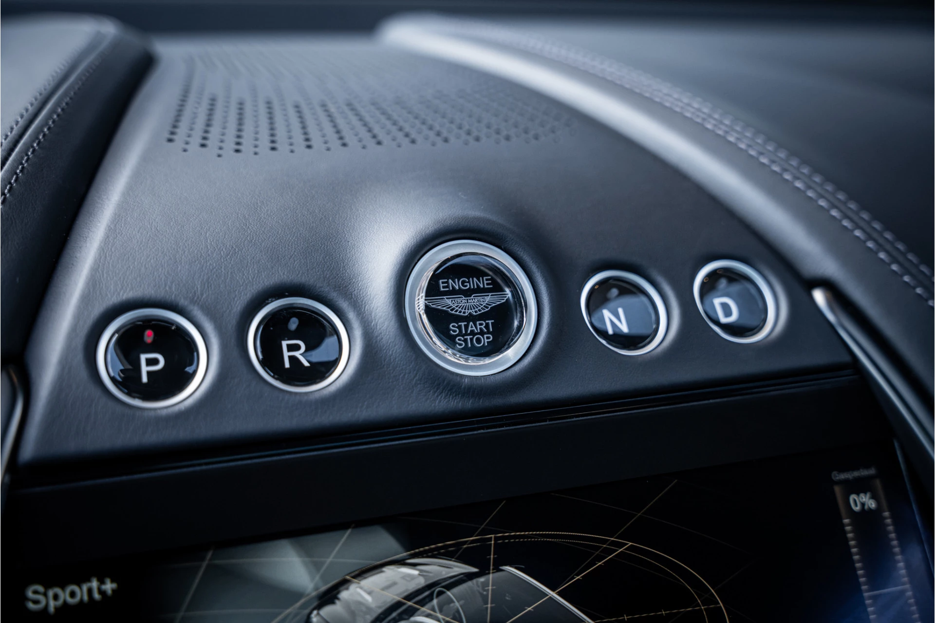 Hoofdafbeelding Aston Martin DBX