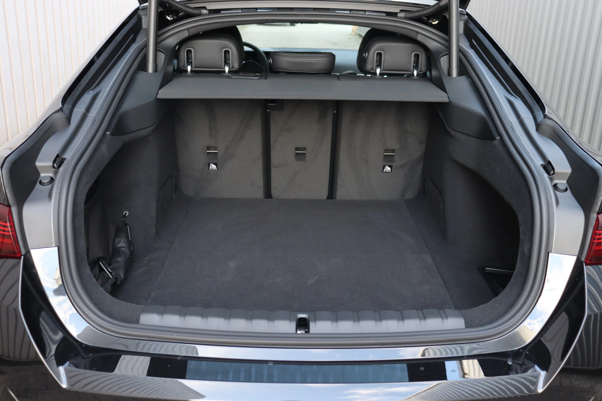 Hoofdafbeelding BMW i4