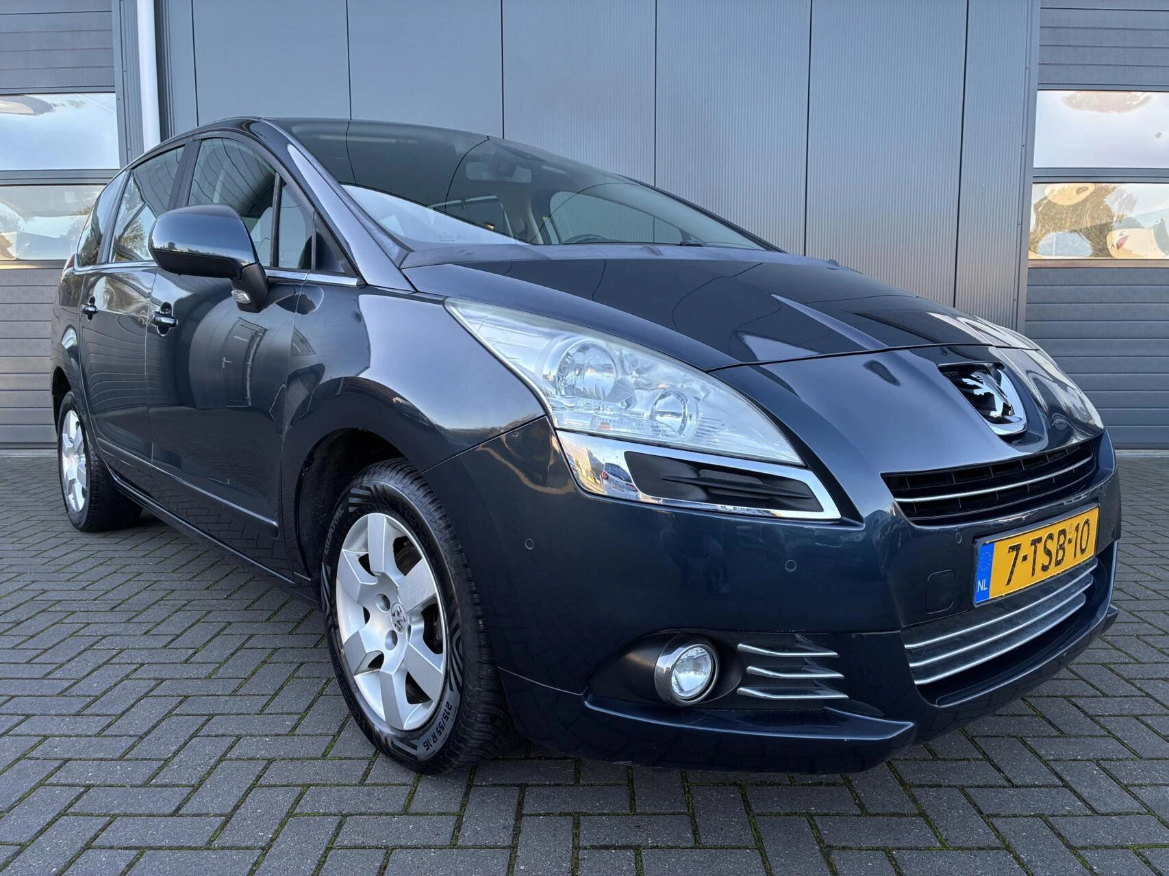 Hoofdafbeelding Peugeot 5008