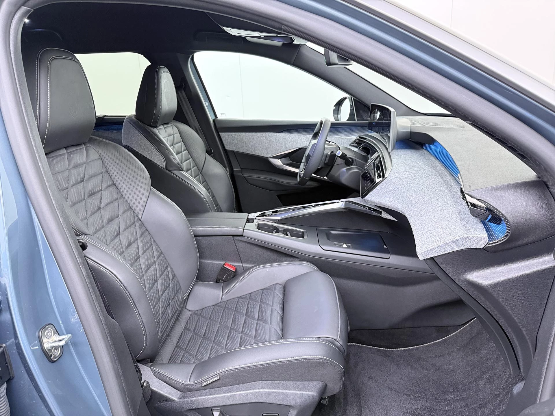 Hoofdafbeelding Peugeot e-5008