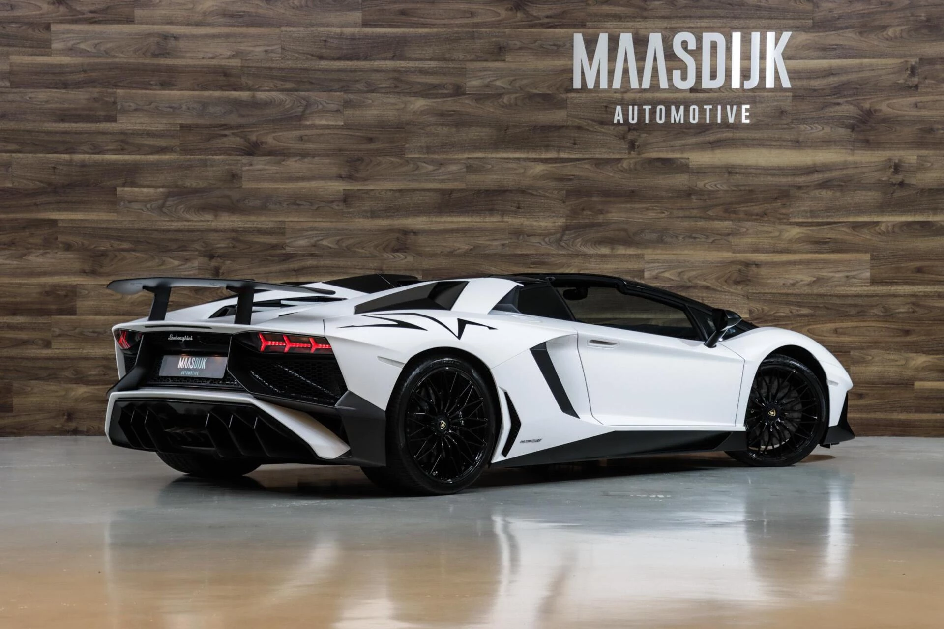 Hoofdafbeelding Lamborghini Aventador