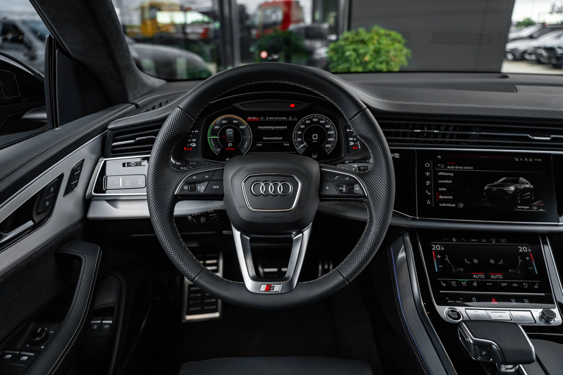 Hoofdafbeelding Audi Q8