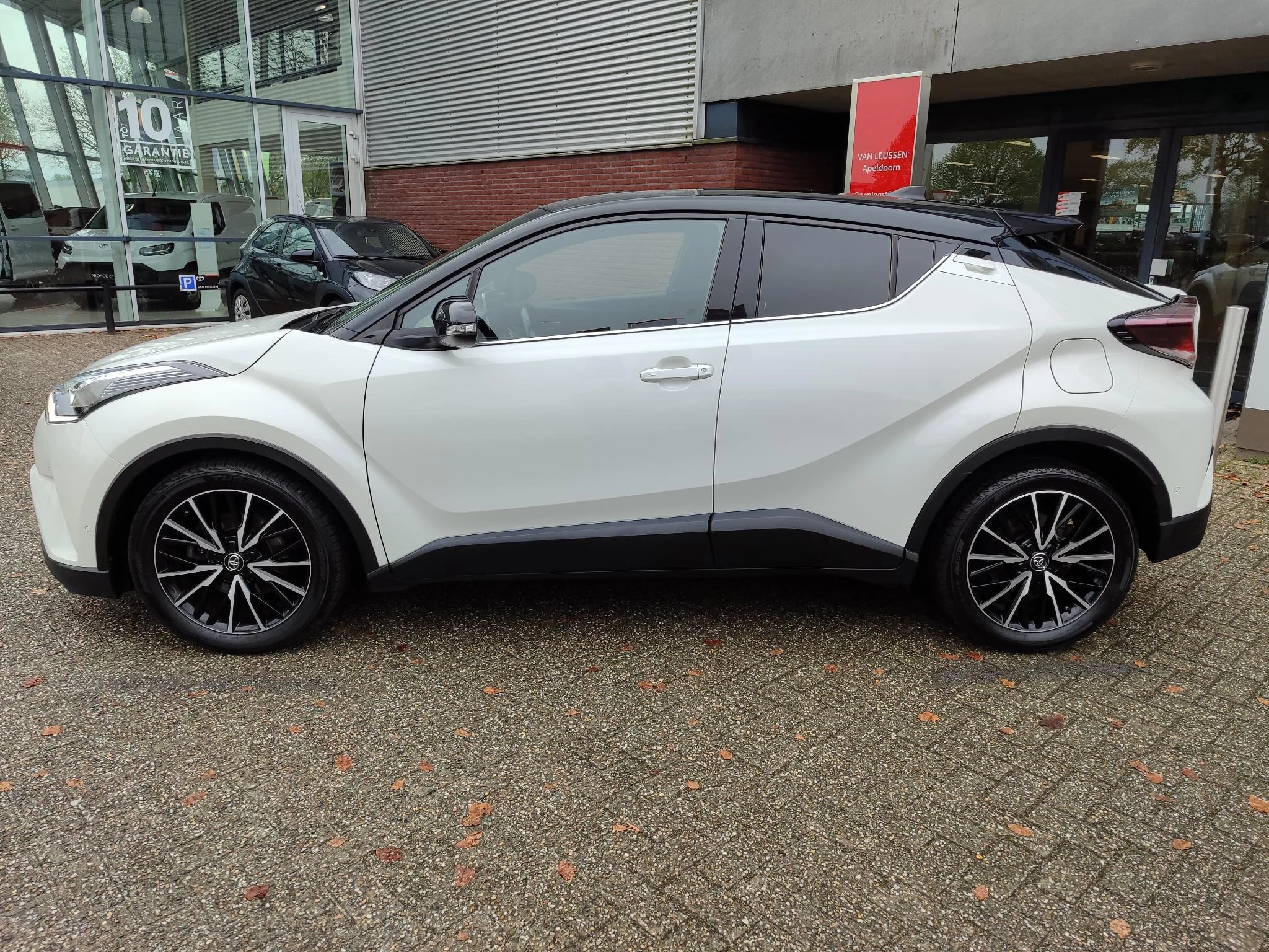 Hoofdafbeelding Toyota C-HR