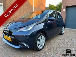 Toyota Aygo 1.0 VVT-i x-play / Camera / NL AUTO!