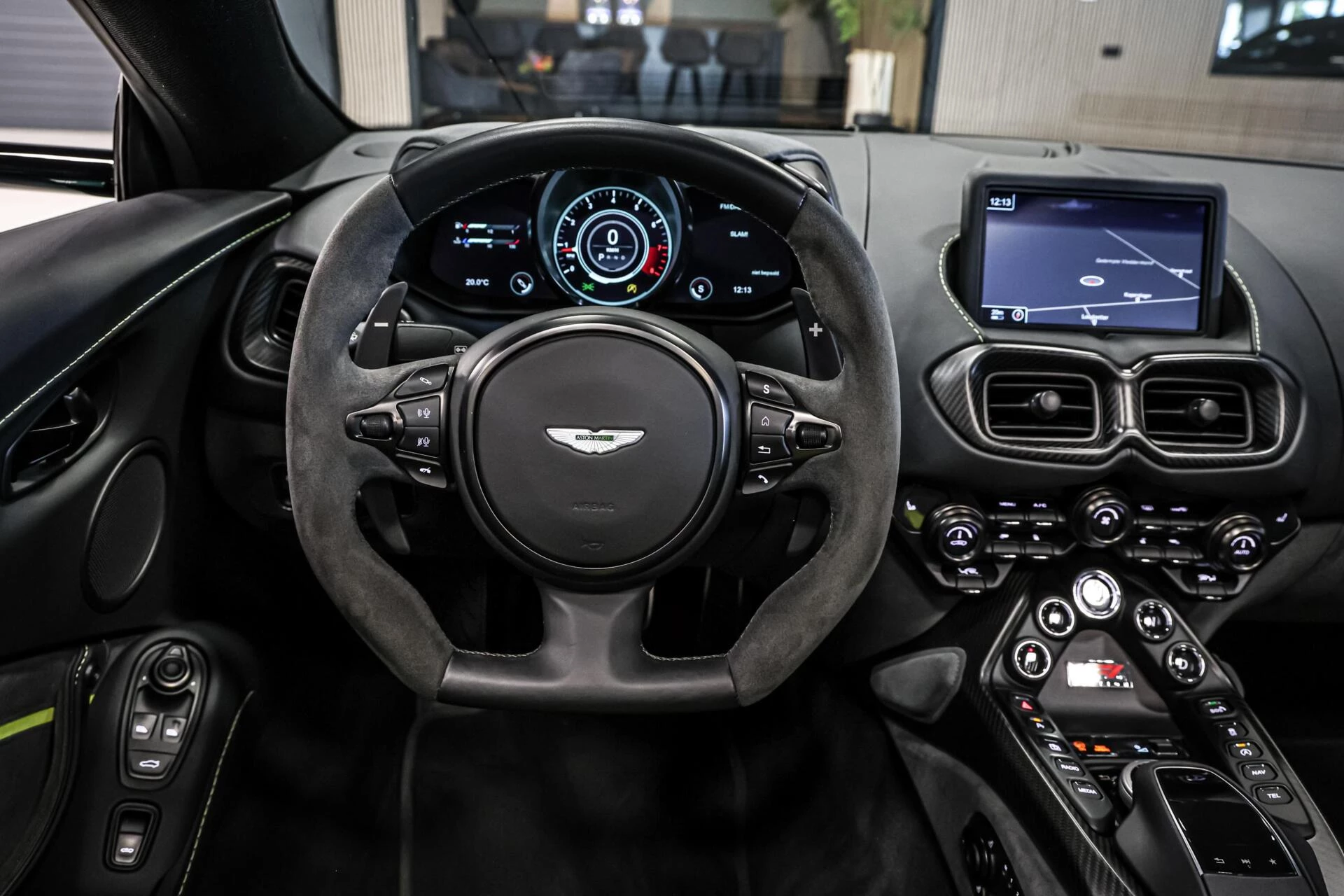 Hoofdafbeelding Aston Martin V8 Vantage