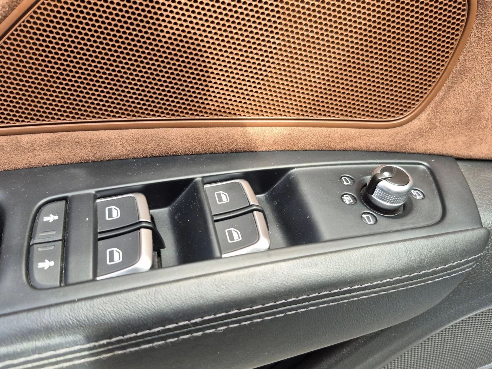 Hoofdafbeelding Audi A8