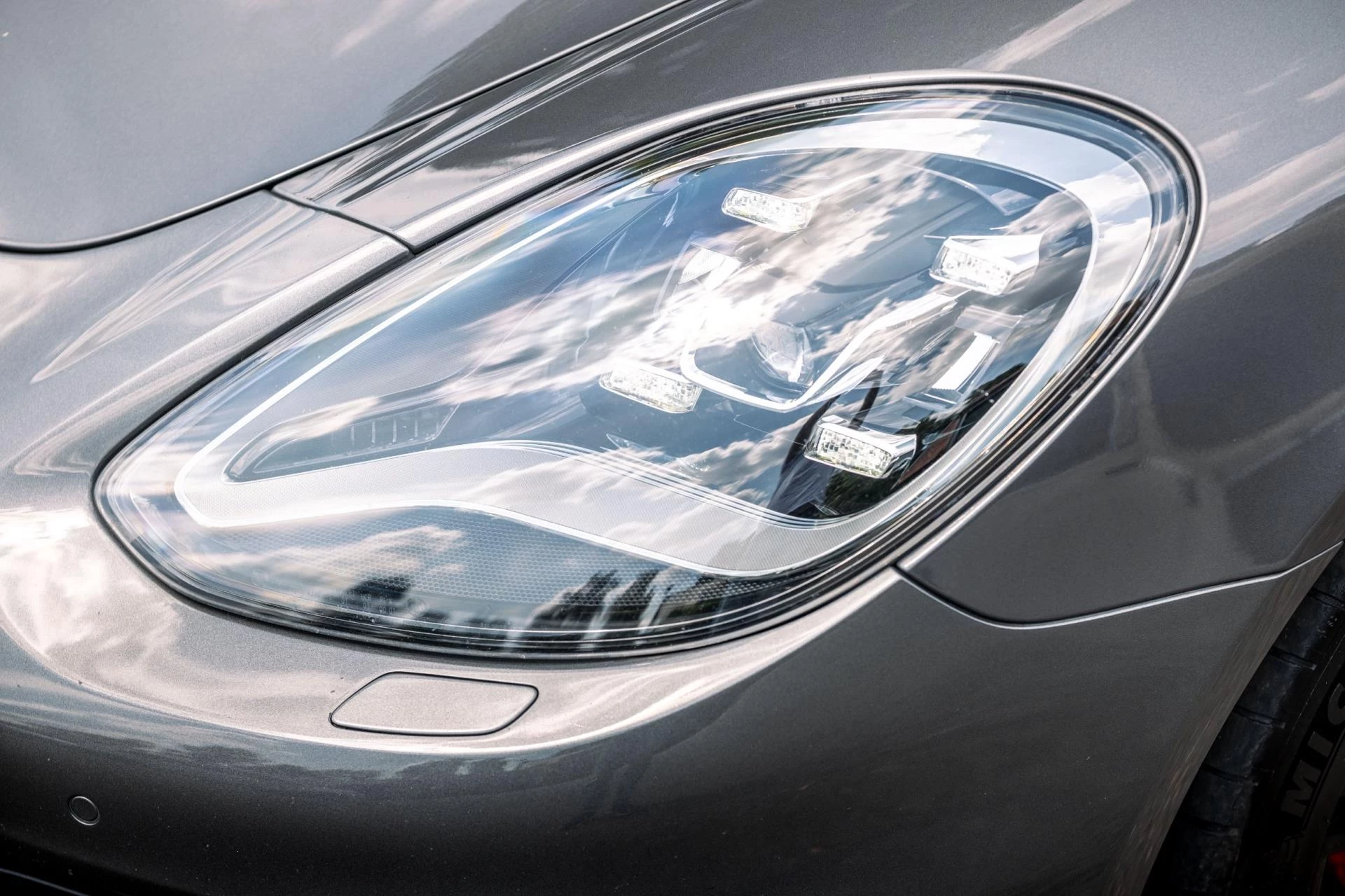 Hoofdafbeelding Porsche Panamera