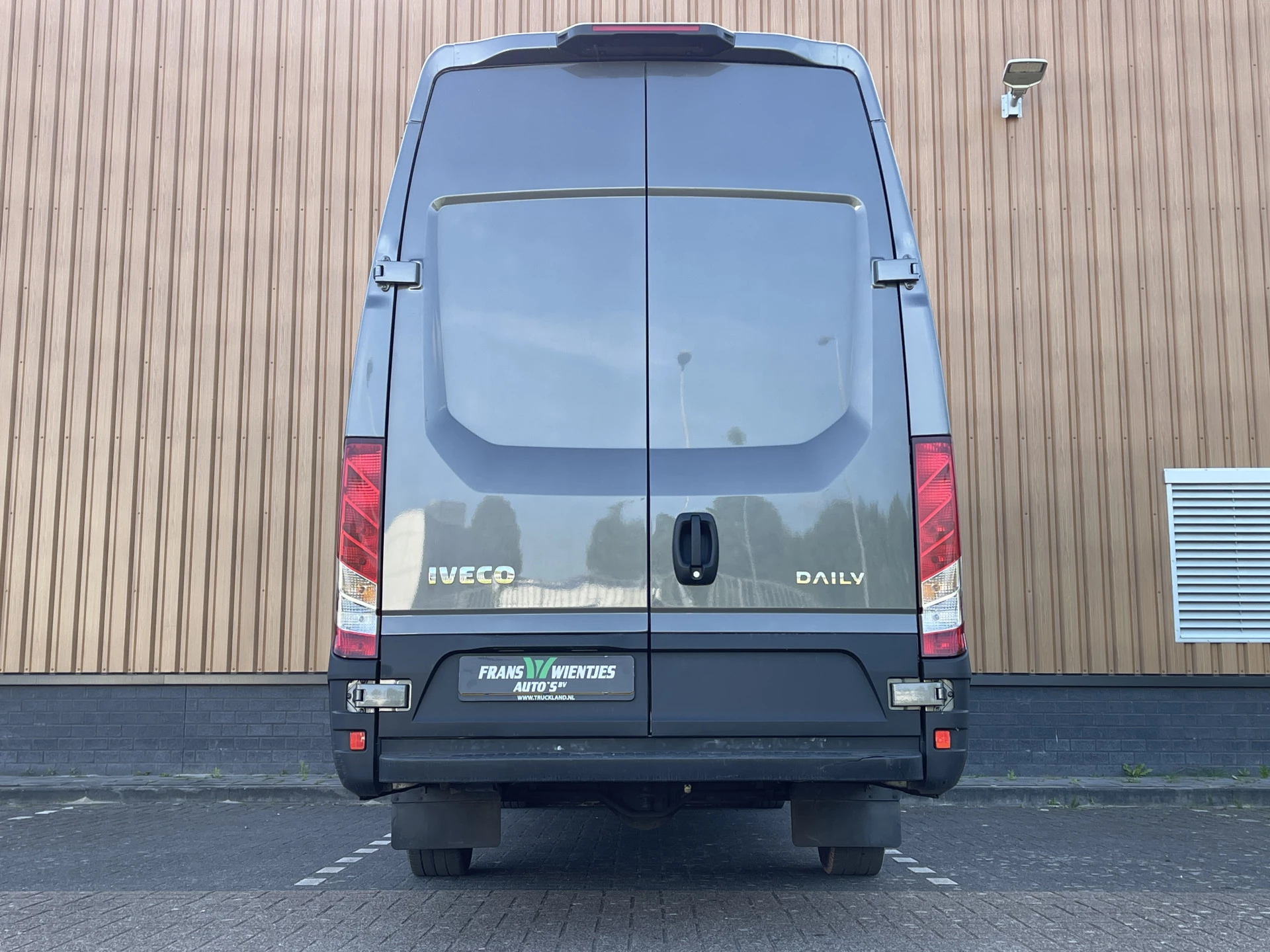Hoofdafbeelding Iveco 35S18