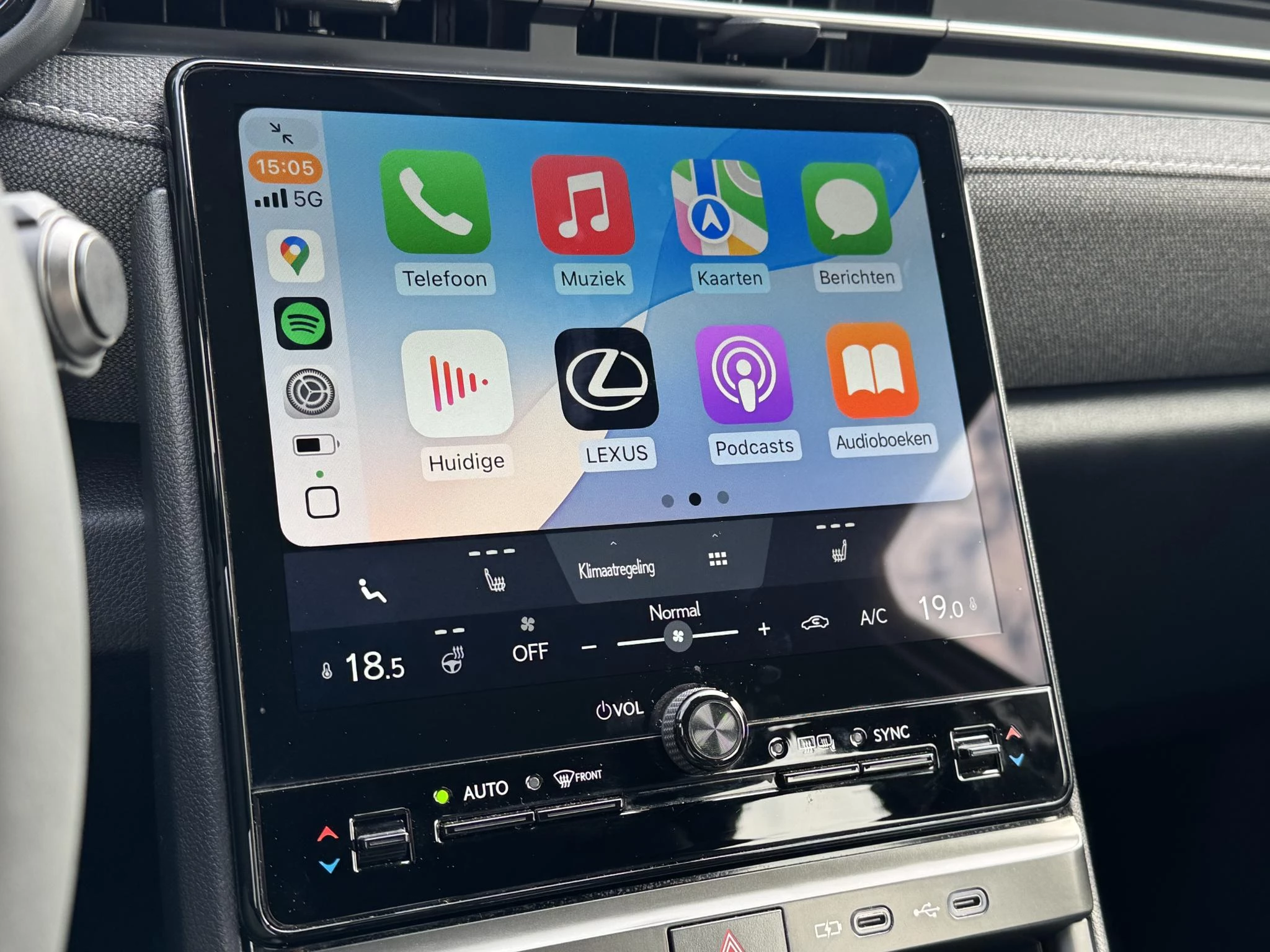 Hoofdafbeelding Lexus LBX