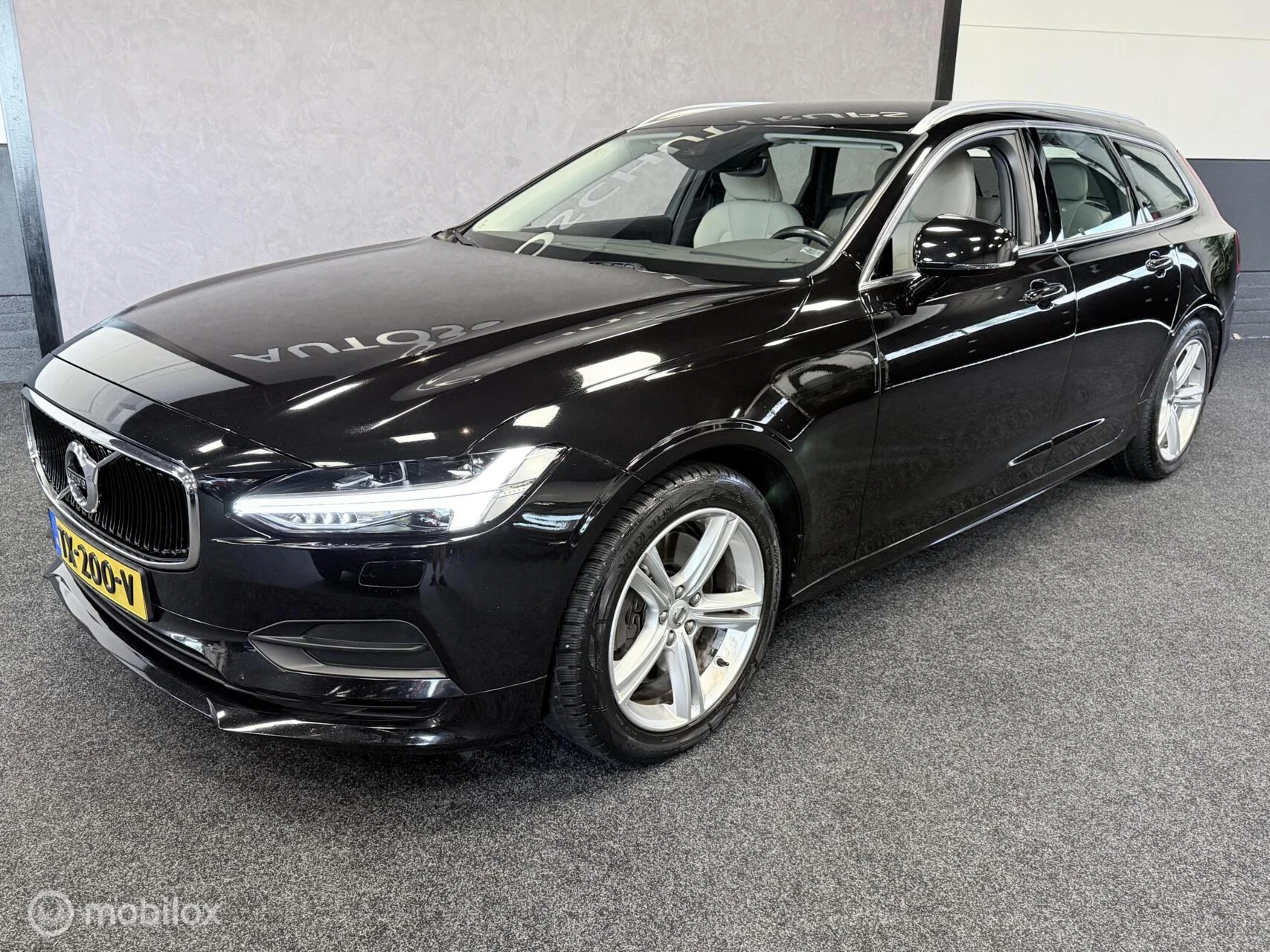 Hoofdafbeelding Volvo V90