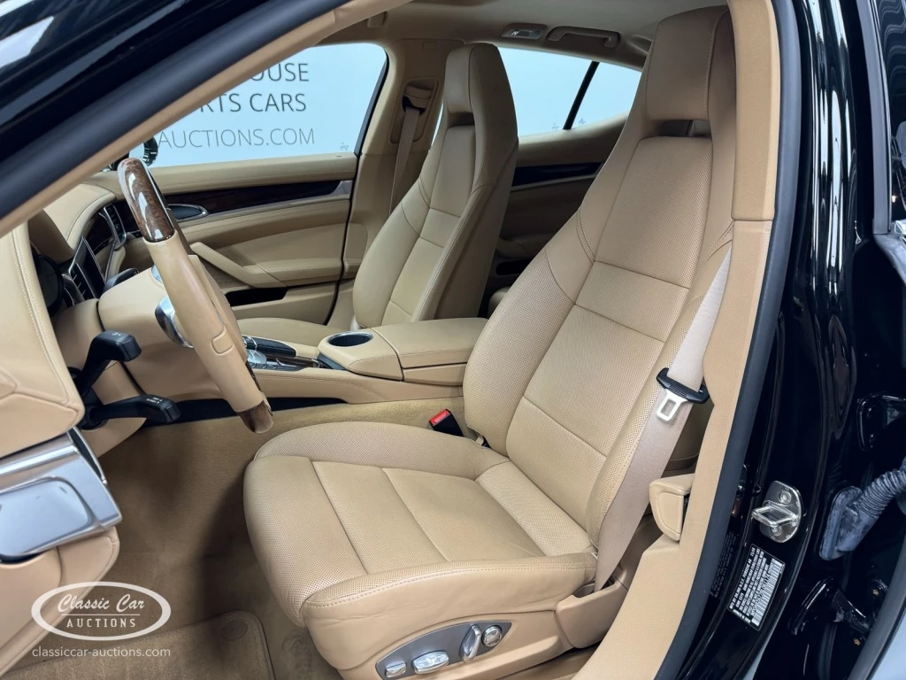 Hoofdafbeelding Porsche Panamera