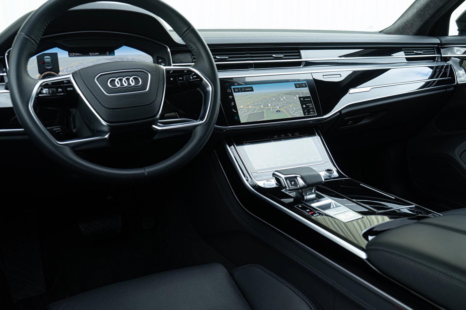 Hoofdafbeelding Audi A8