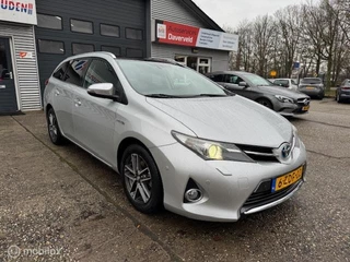 Toyota Auris 1.8 Hybrid Lease+ Panodak+Navi+Camera