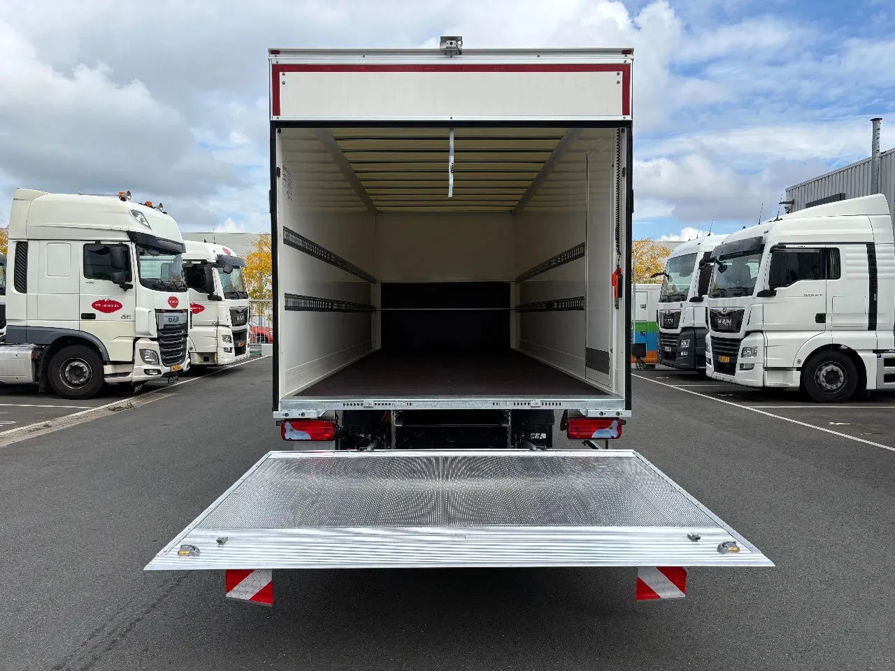 Hoofdafbeelding MAN TGL