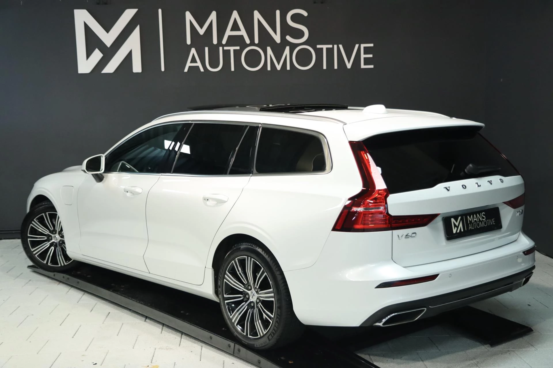 Hoofdafbeelding Volvo V60