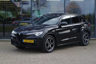 Alfa Romeo Stelvio 2.0 T 280 PK AWD Q4 Veloce, Adap. Onderstel, Panoramadak, Trekhaak, H/K Sound, Lederen Sportstoelen