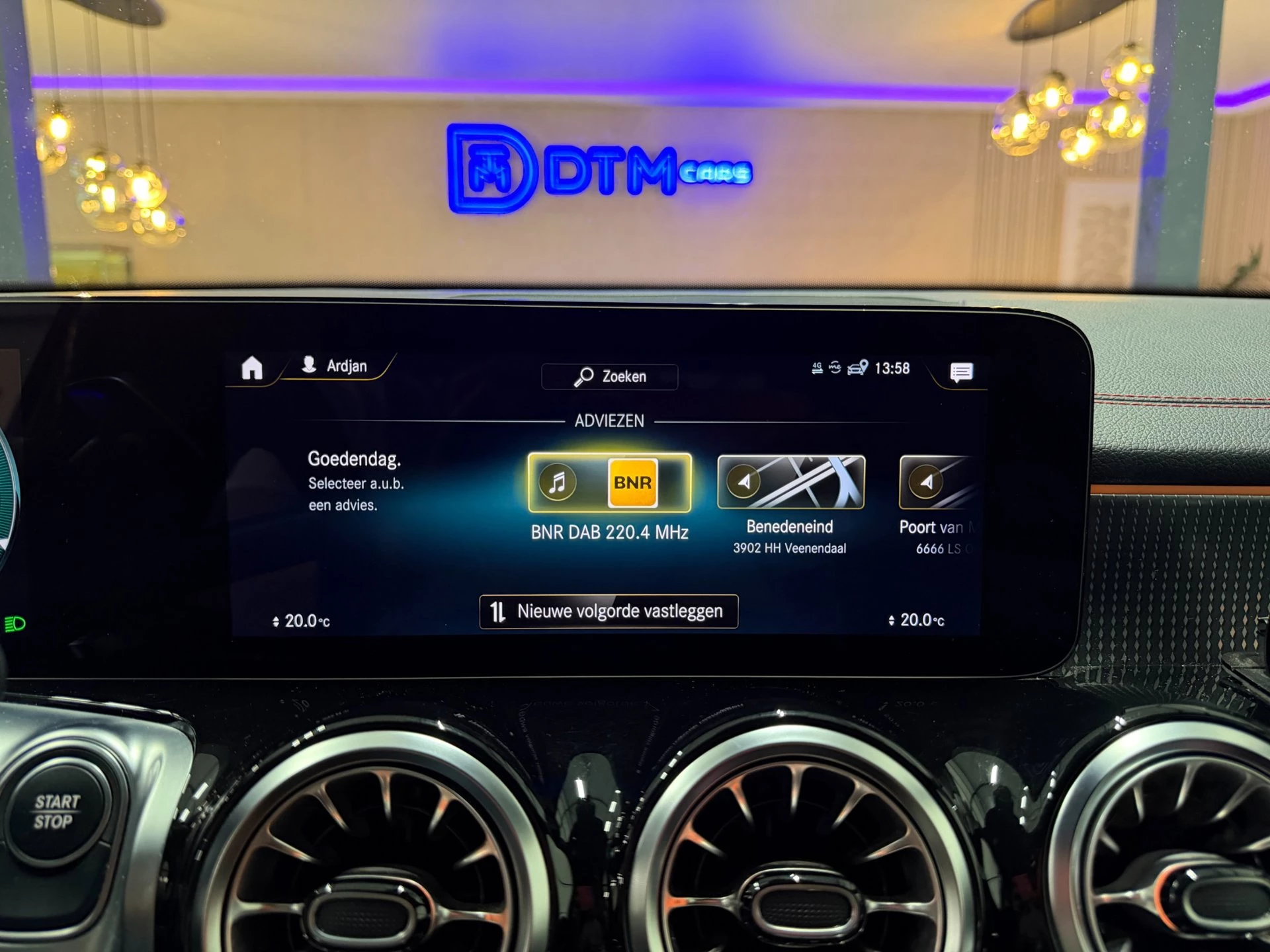 Hoofdafbeelding Mercedes-Benz EQB
