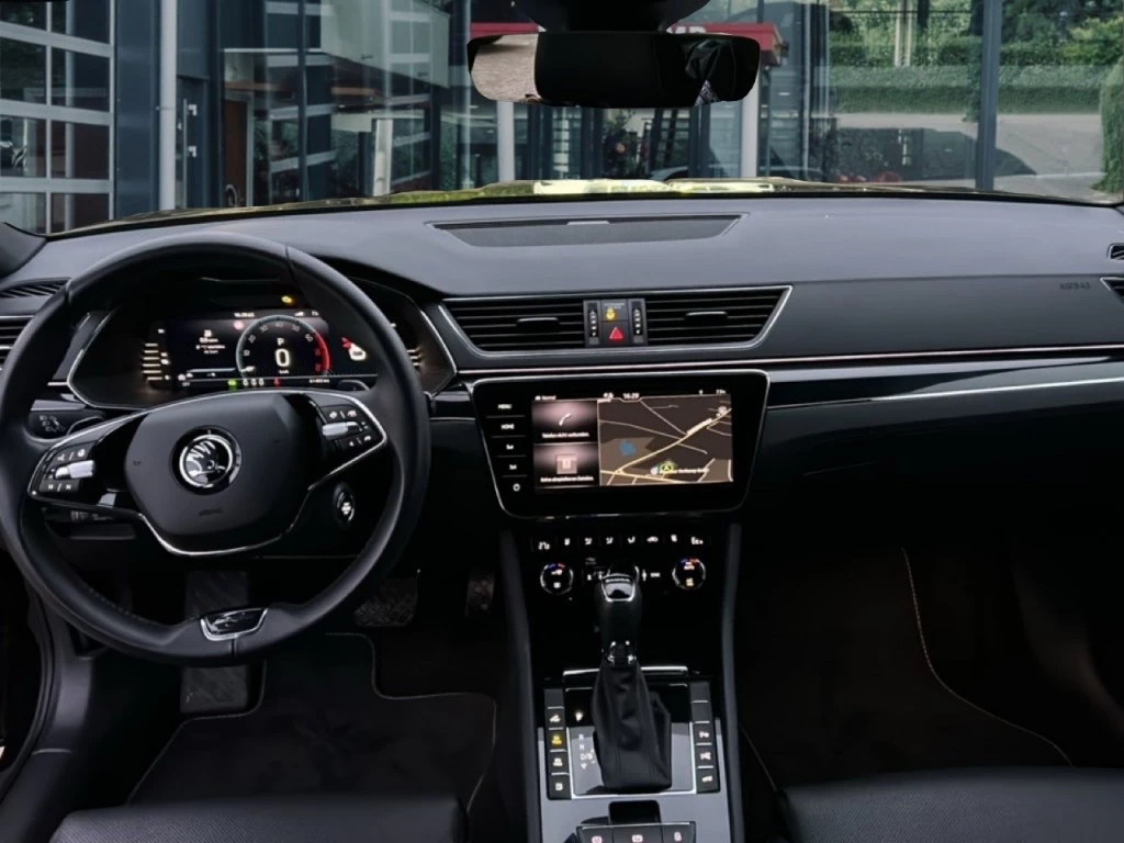 Hoofdafbeelding Škoda Superb