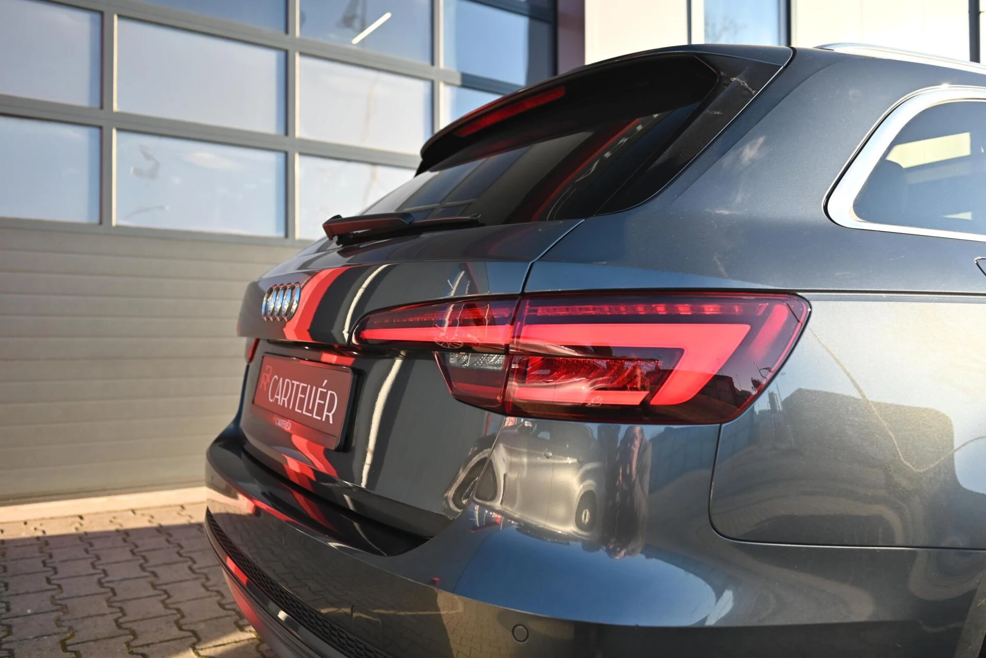 Hoofdafbeelding Audi A4