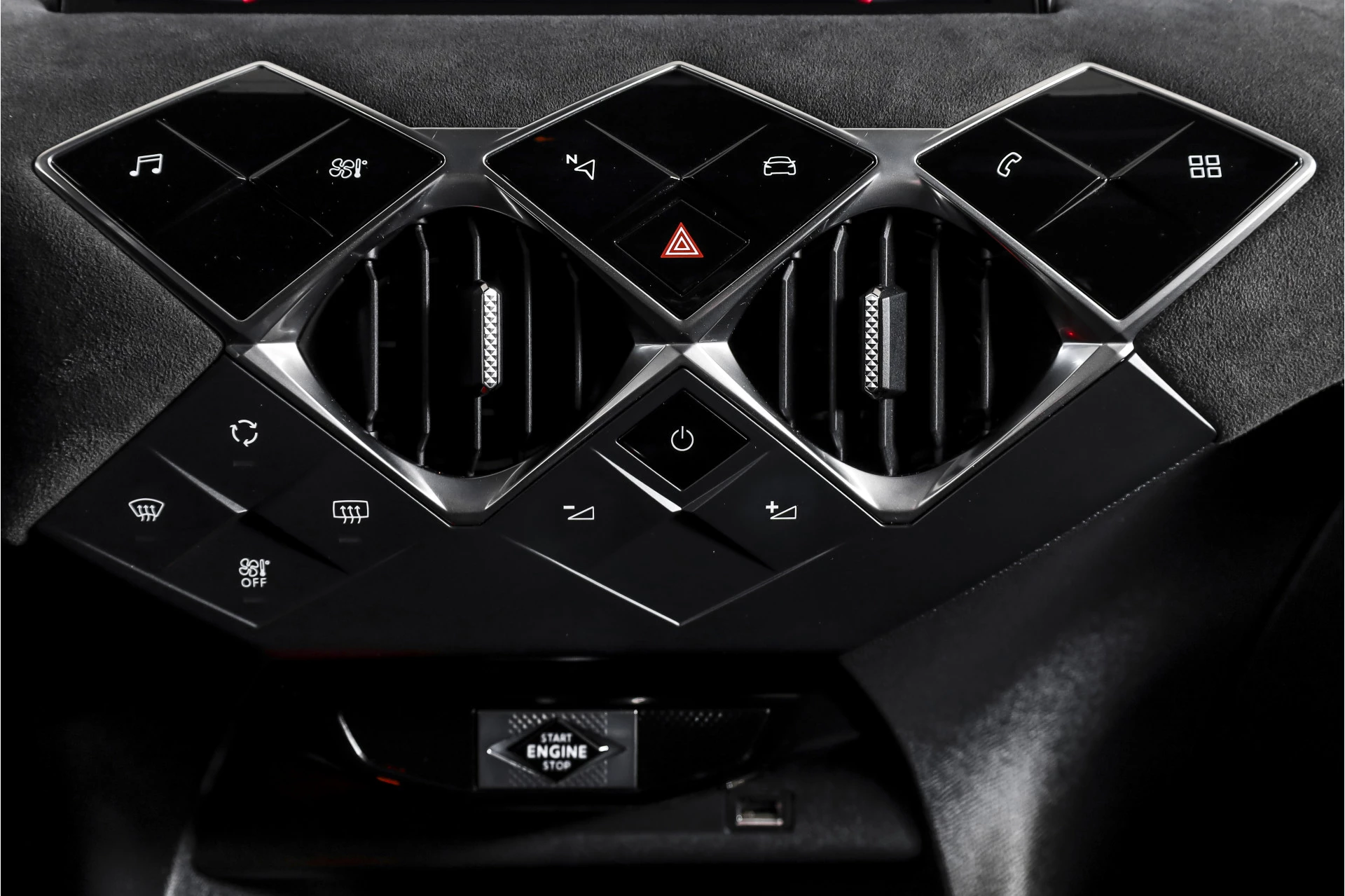 Hoofdafbeelding DS DS 3