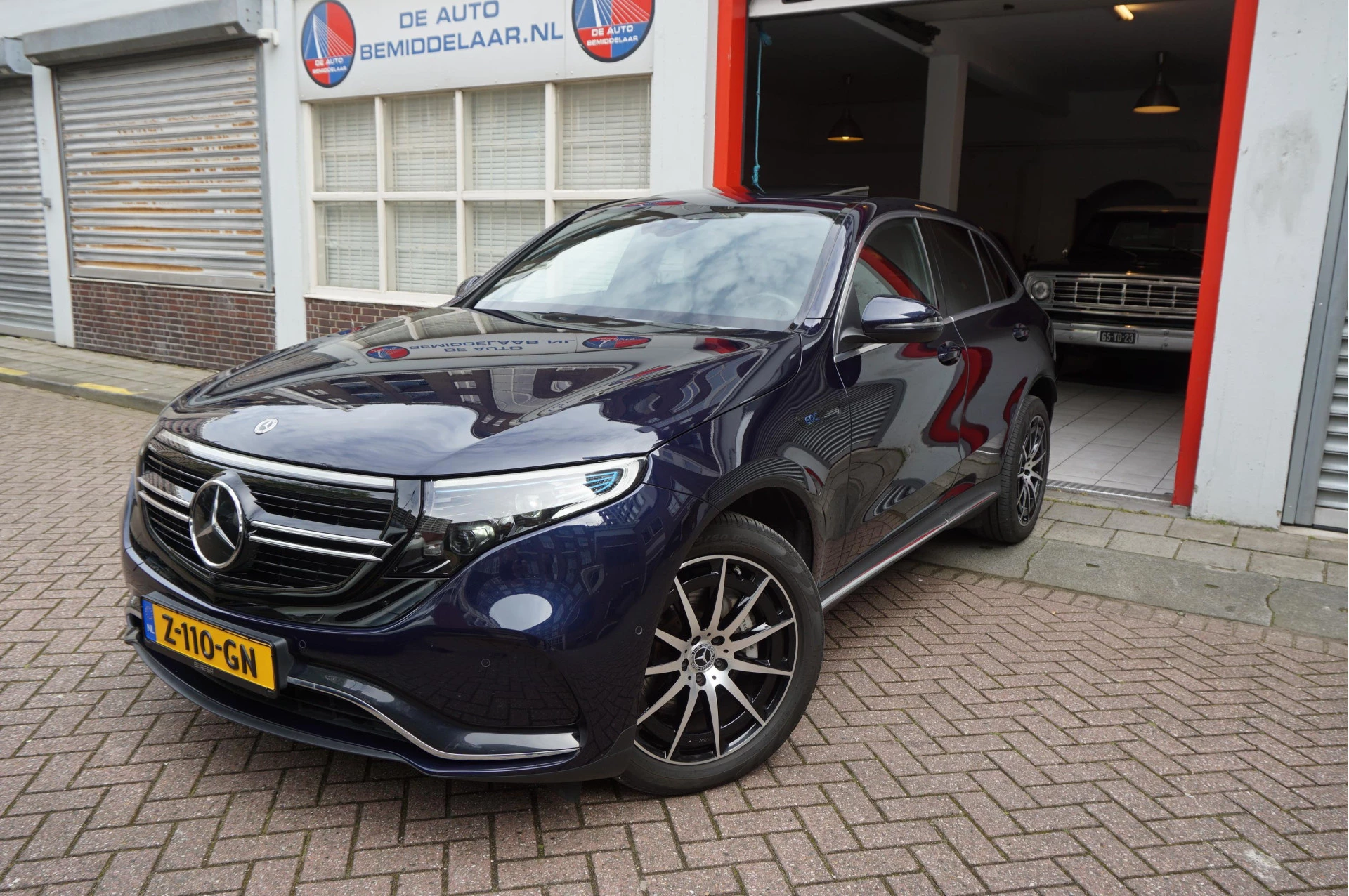 Hoofdafbeelding Mercedes-Benz EQC