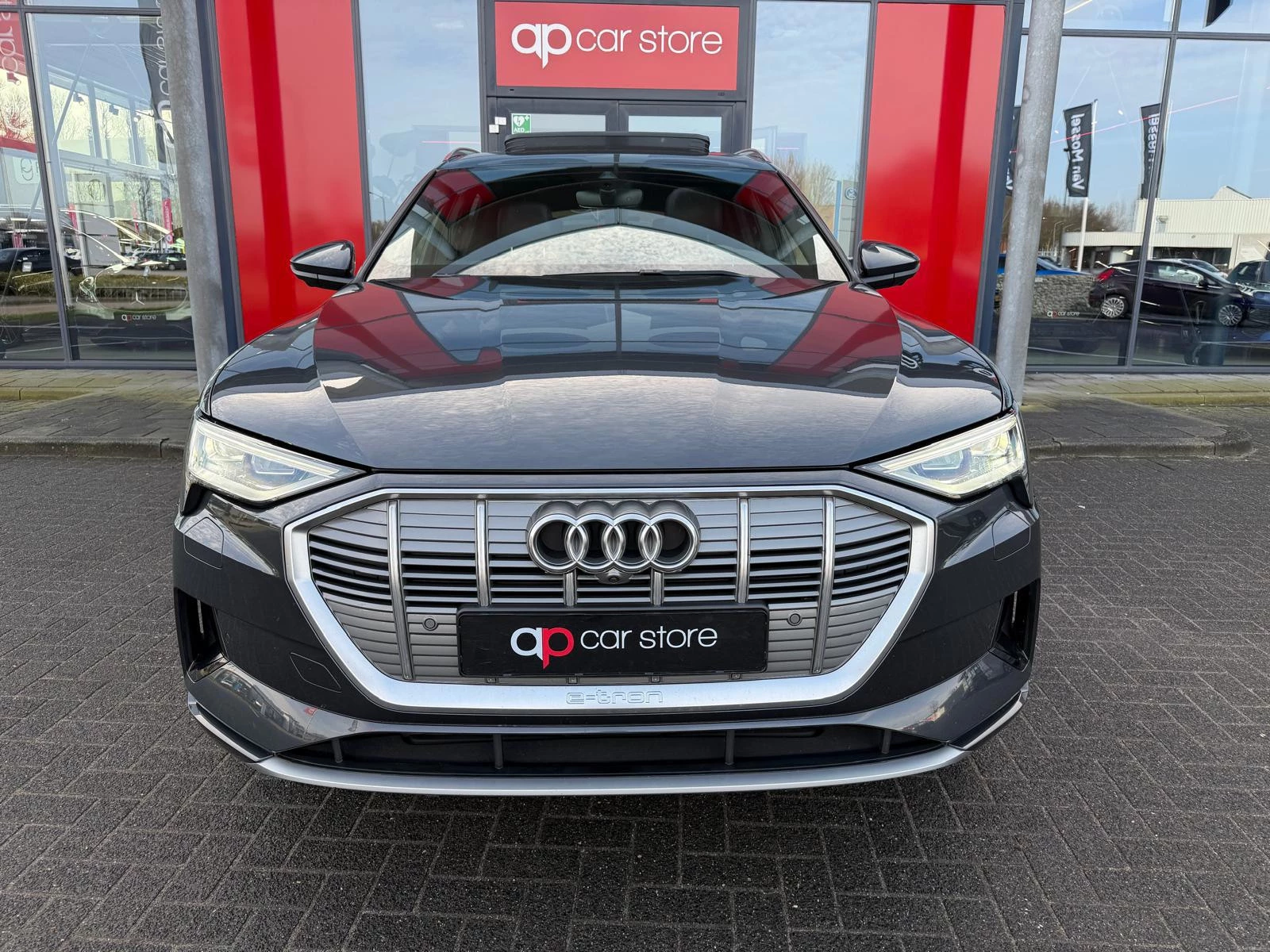 Hoofdafbeelding Audi e-tron