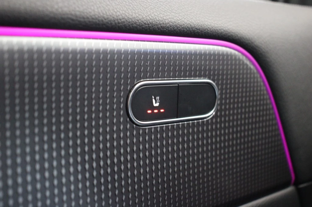 Hoofdafbeelding Mercedes-Benz EQA