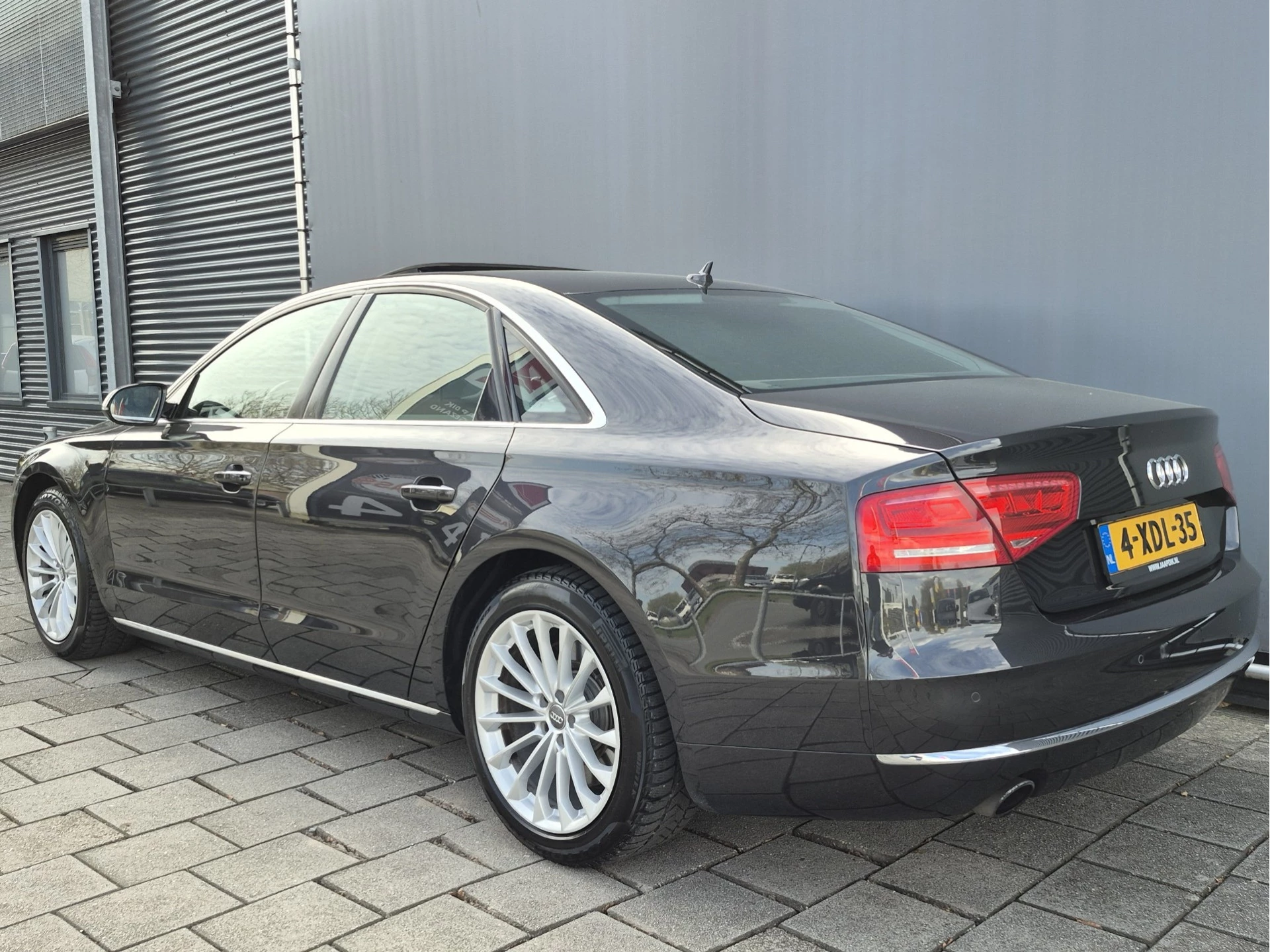 Hoofdafbeelding Audi A8