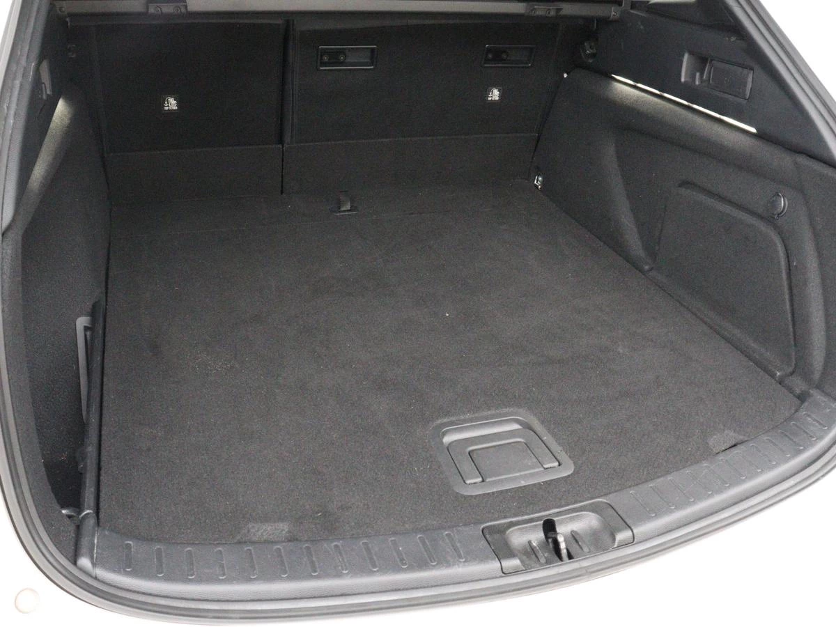 Hoofdafbeelding Toyota Corolla