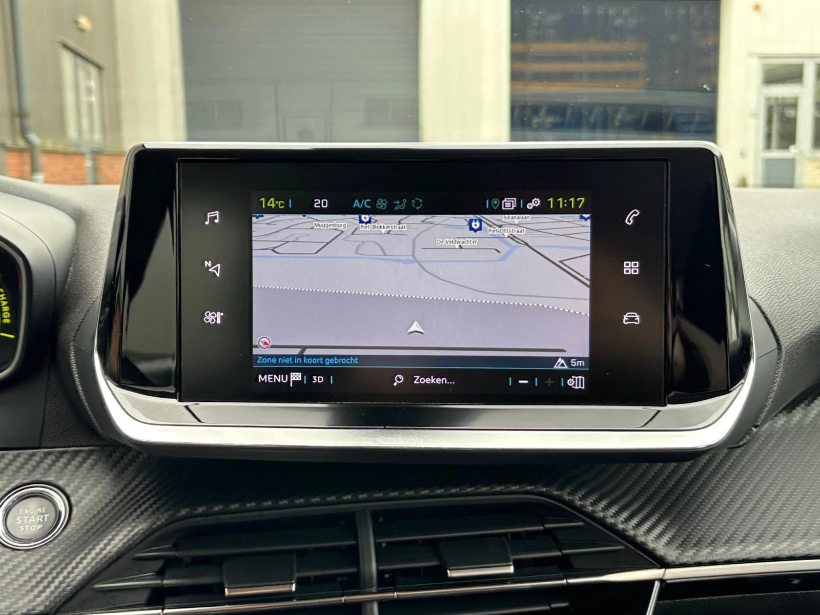 Hoofdafbeelding Peugeot e-2008