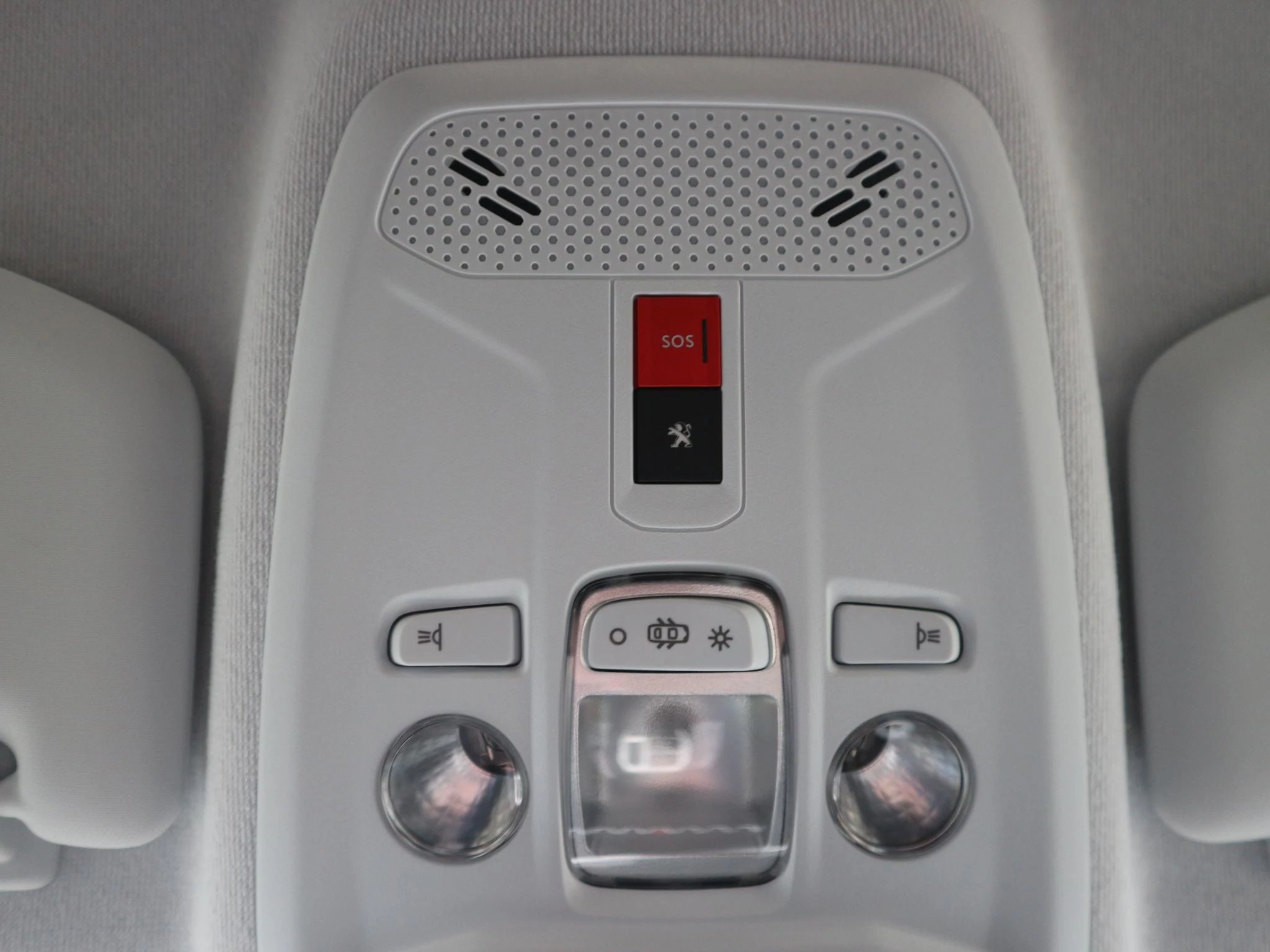 Hoofdafbeelding Peugeot e-208